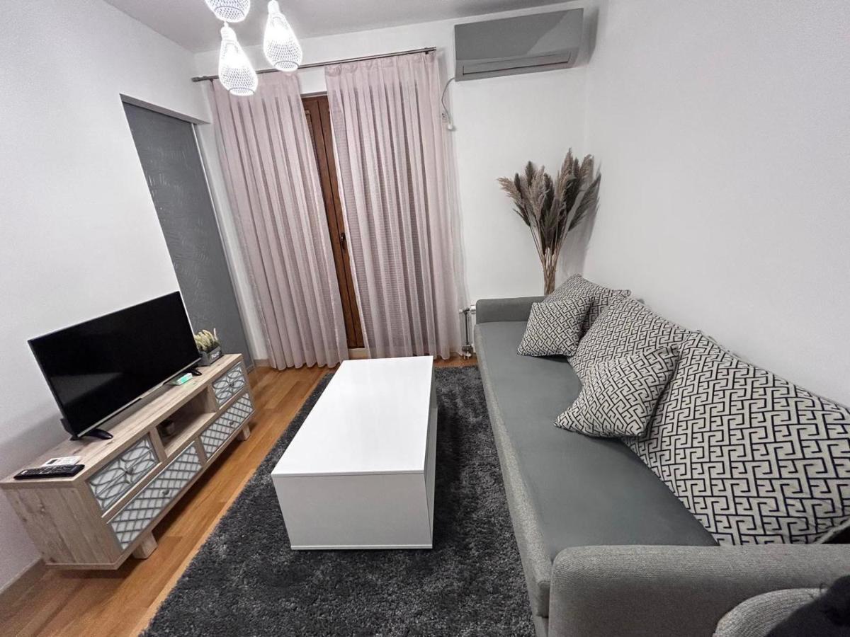 Apartments Empire - Adora Flatiron Skopje Zewnętrze zdjęcie