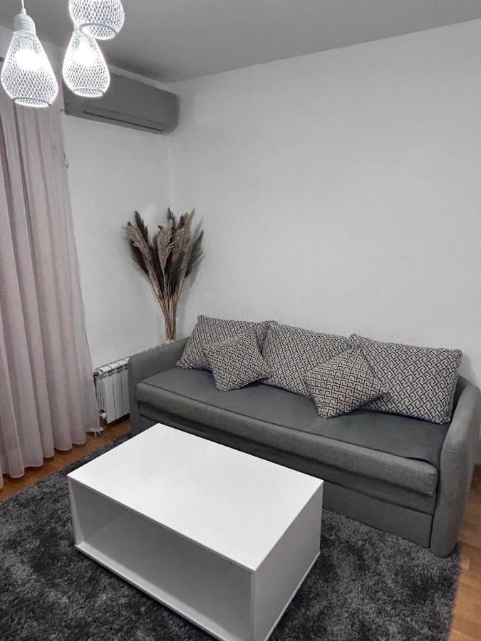 Apartments Empire - Adora Flatiron Skopje Zewnętrze zdjęcie
