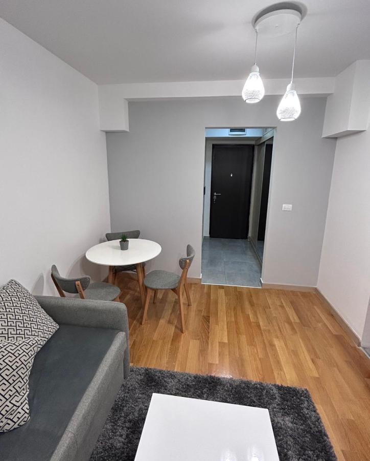 Apartments Empire - Adora Flatiron Skopje Zewnętrze zdjęcie